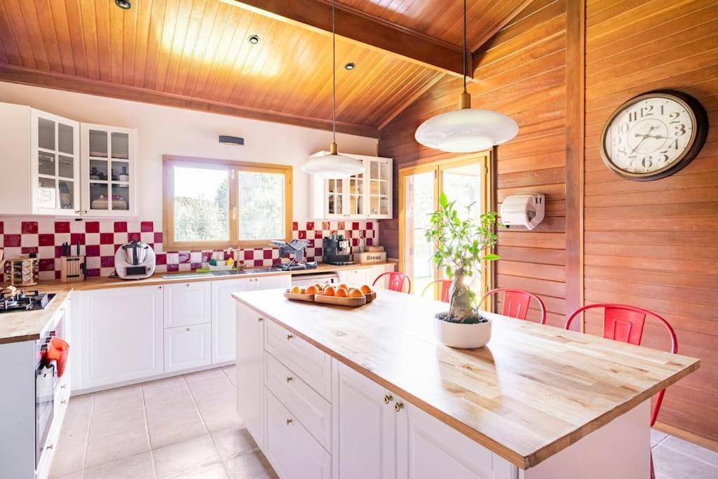 Wooden House Villa Minde Exterior photo